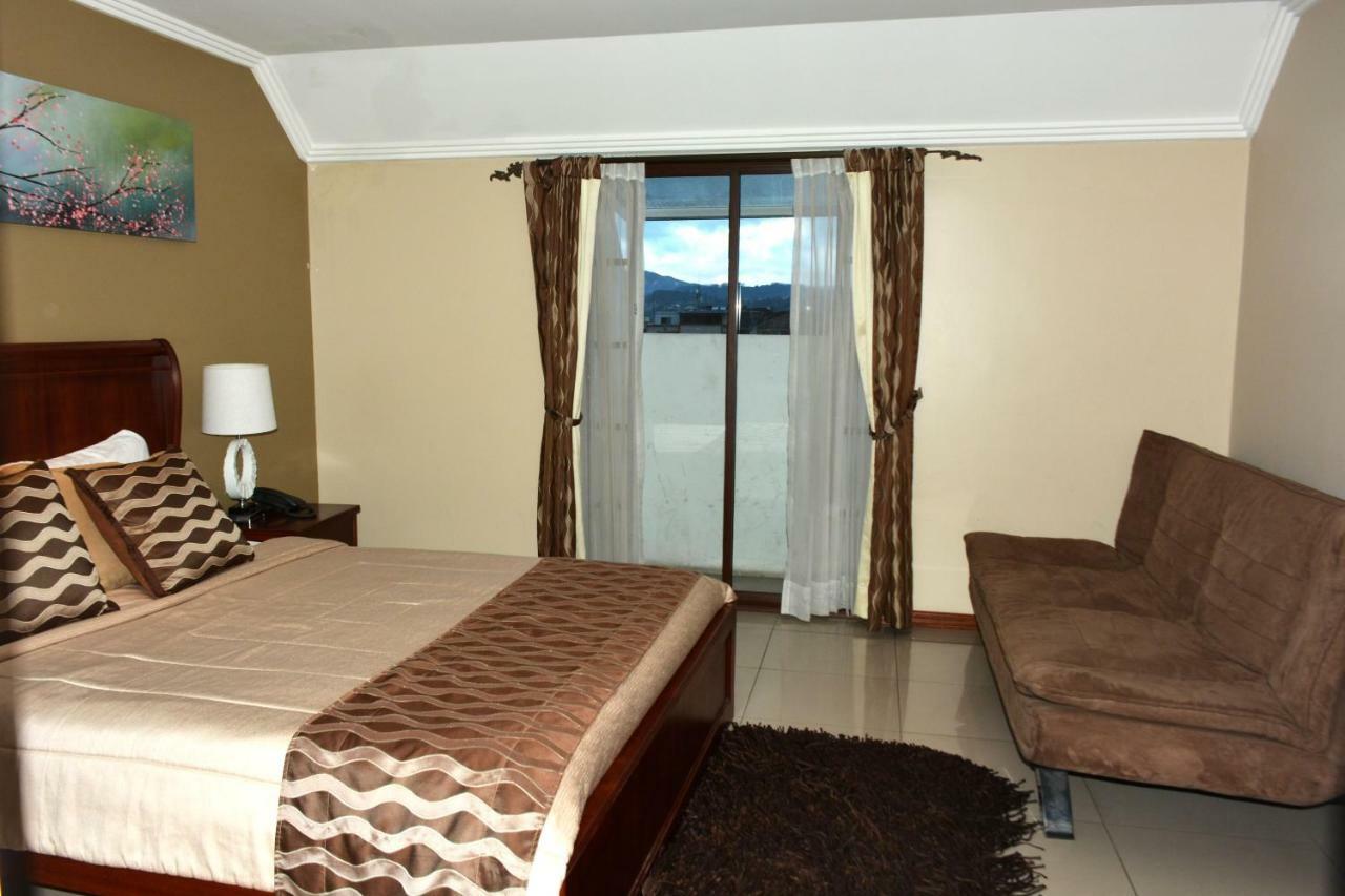 Alejandrina Hotel Cuenca Exteriör bild